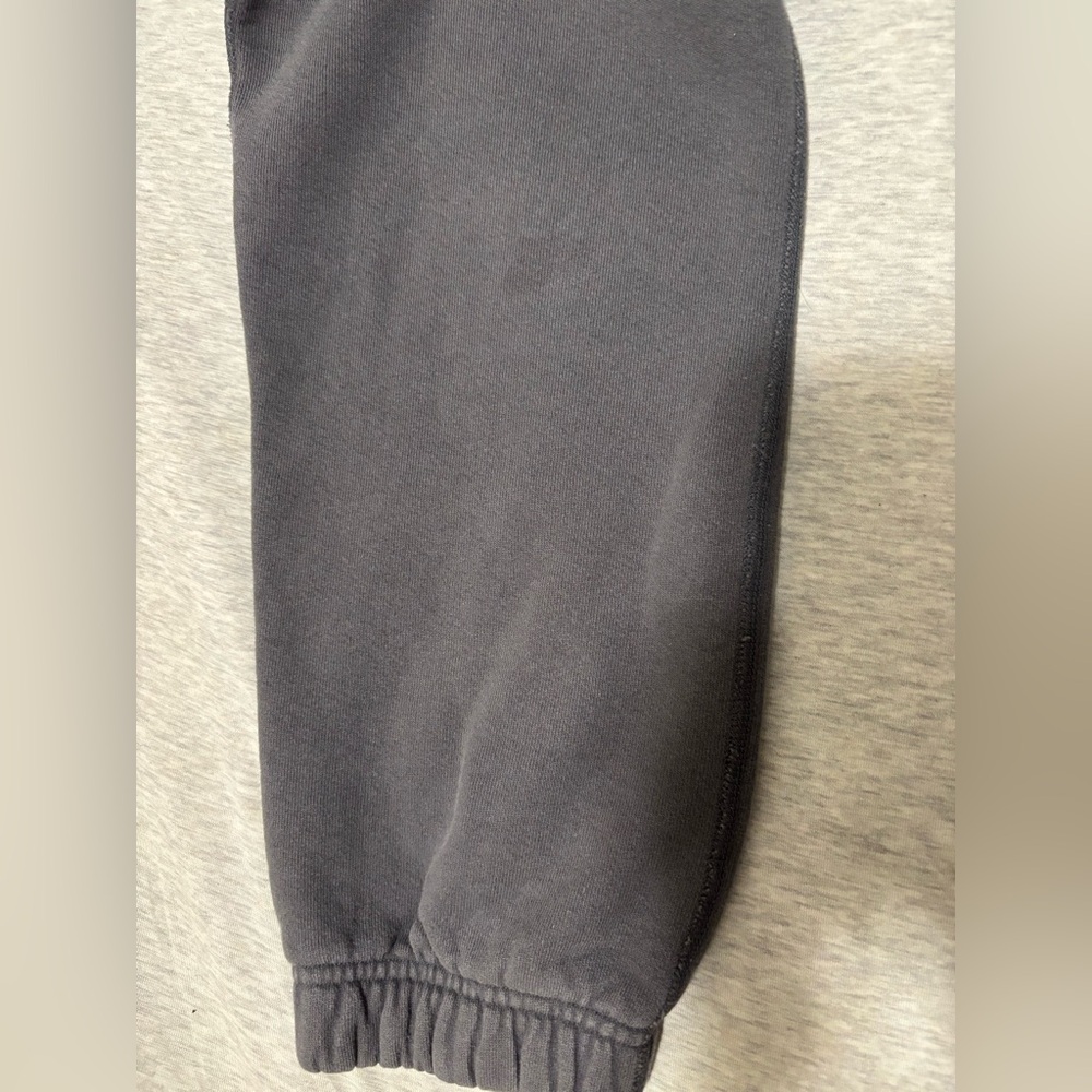 Reigning Champ Midweight Fleece Cuffed Sweatpants Carbon Size S Made in Canada - Picture 6 of 9